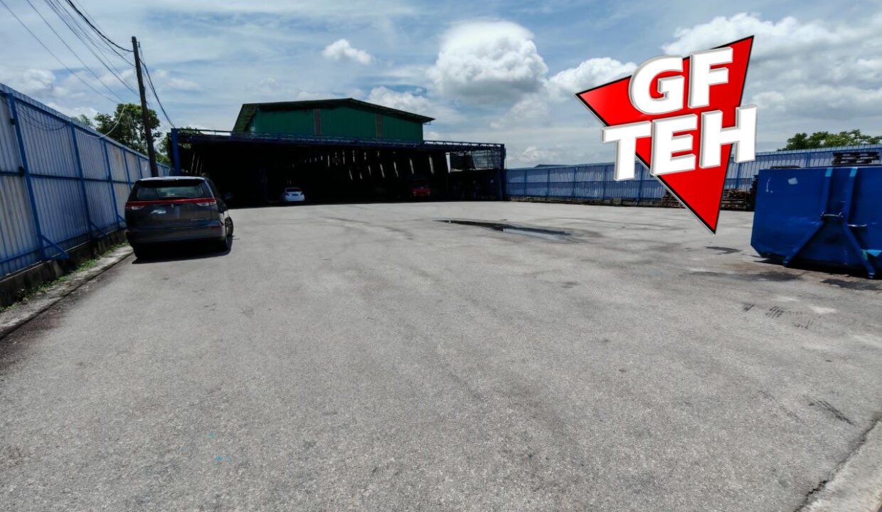 G10